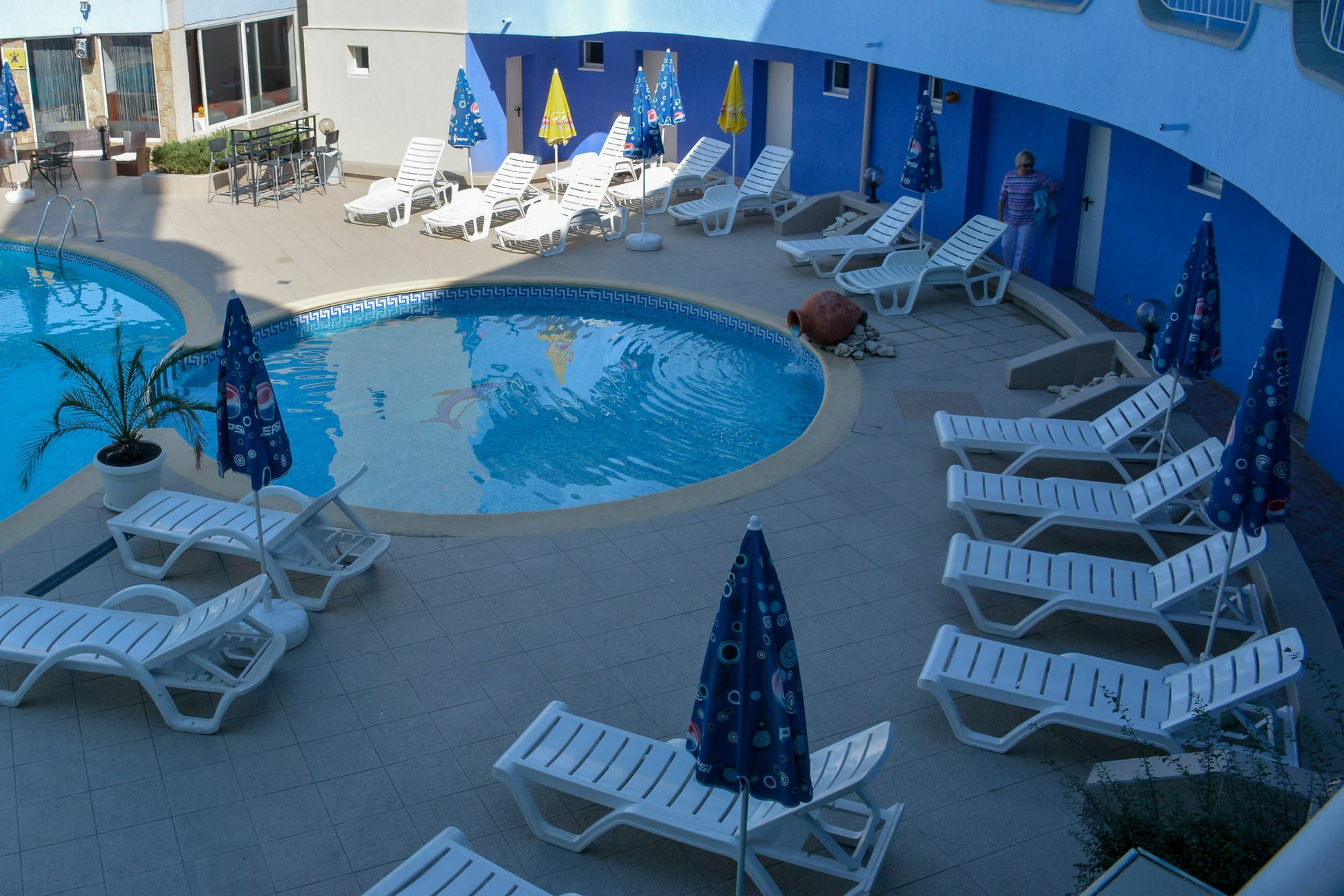 Atos Hotel Pantai Sunny Bagian luar foto